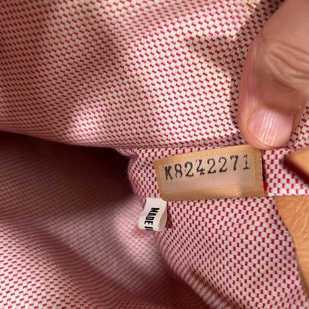 GUC beautiful Dooney & Bourke Handbag 👜 - Picture 9 of 17